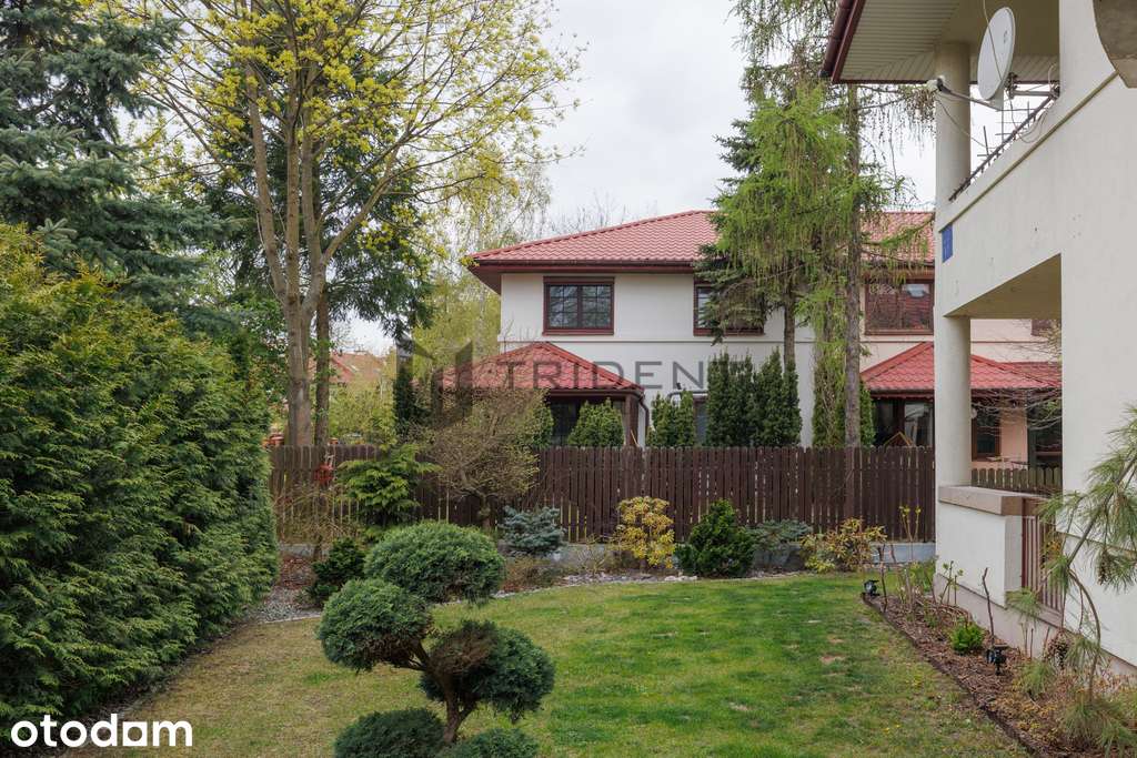 77 m² 3 pokoje Garaż Garderoba Oddzielna kuchnia!
