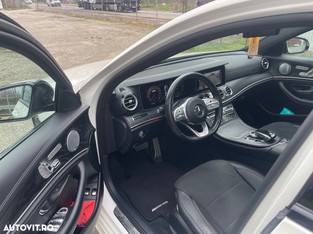 Mercedes-Benz E - 18