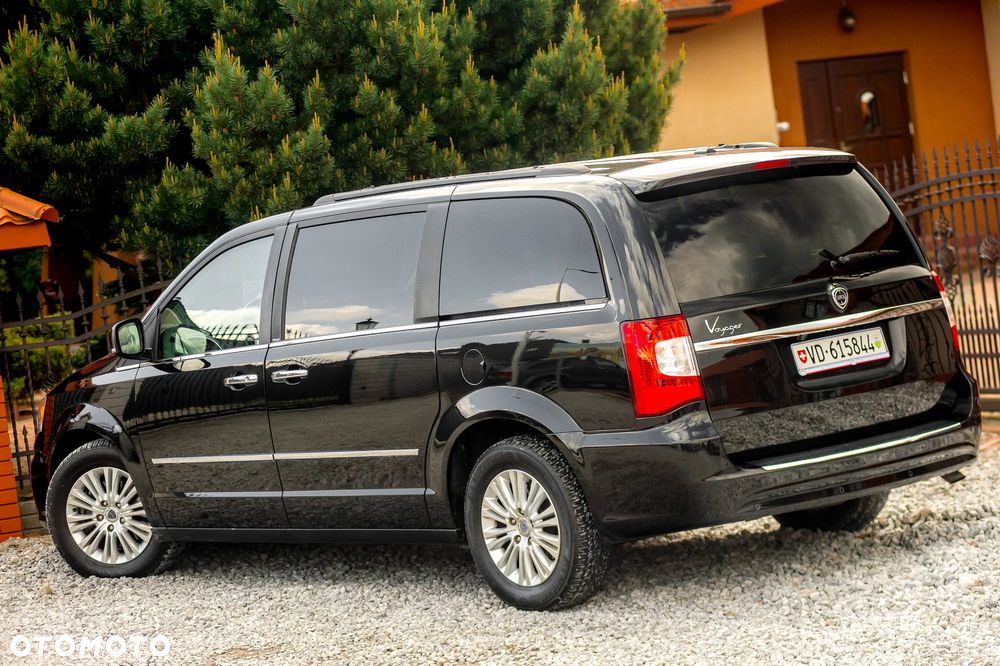 Lancia Voyager 2.8 CRD16v Gold - 11