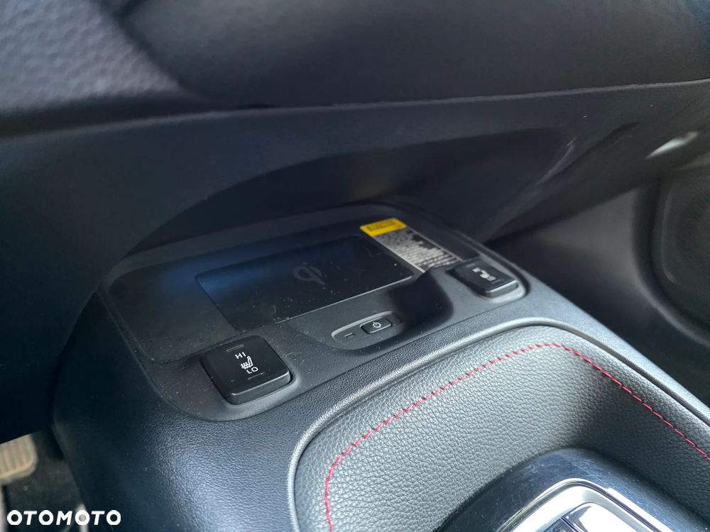 Toyota Corolla 2.0 Hybrid Executive - 19