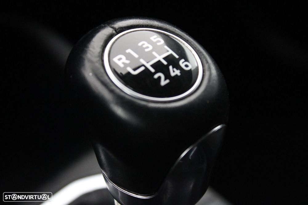 Ford Kuga 1.5 TDCi EcoBlue Titanium — fotografia 21