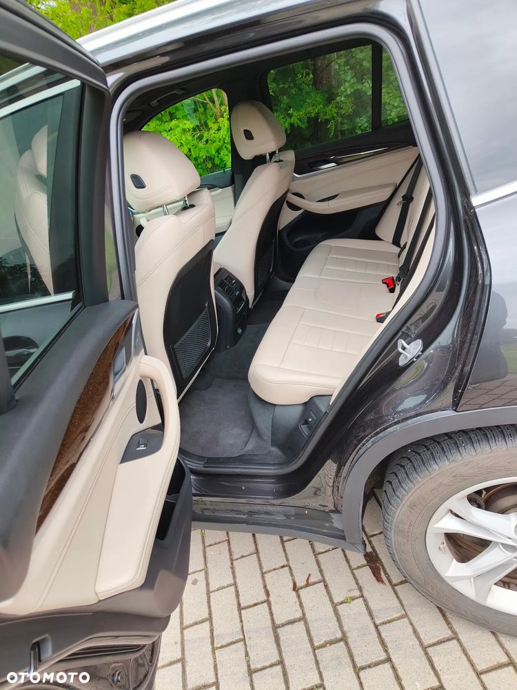 BMW X3 xDrive30i GPF xLine sport - 8