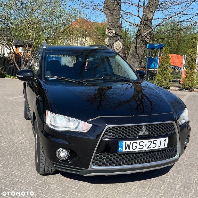 Mitsubishi Outlander 2.0 DID Instyle - 2