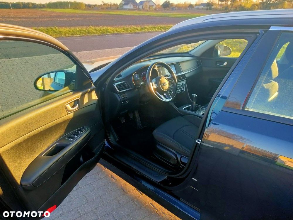 Kia Optima - 8