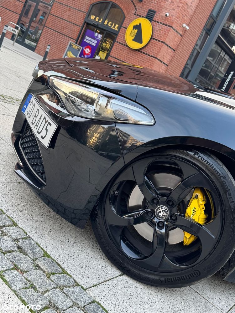 Alfa Romeo Giulia - 2