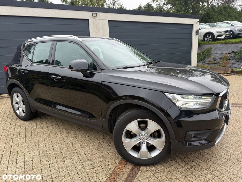 Volvo XC 40 T3 Geartronic Momentum Pro - 3