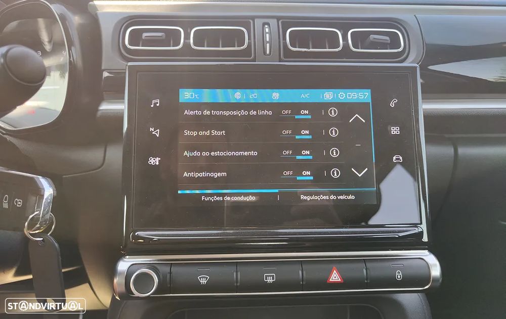 Citroën C3 Pure Tech S&S Shine - 24