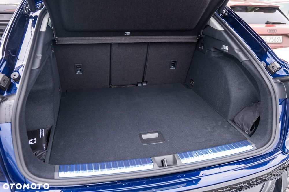 Audi Q3 Sportback - 9