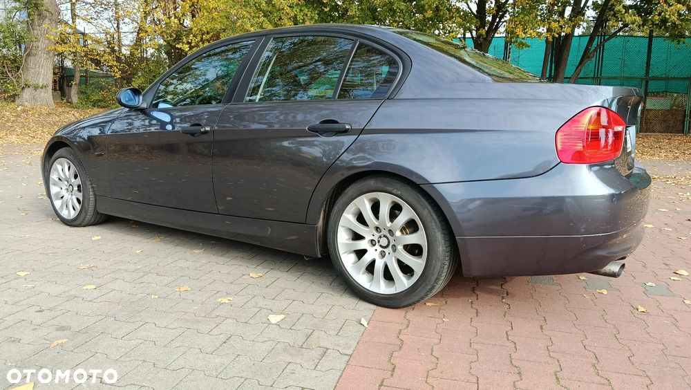BMW Seria 3 318i - 19