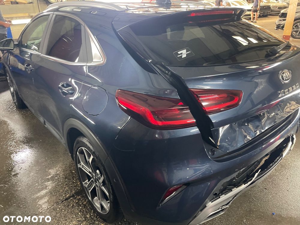 Kia XCeed - 2