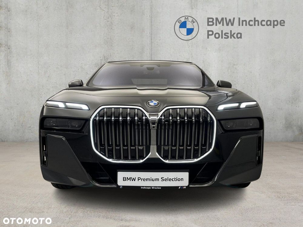 BMW Seria 7 - 8