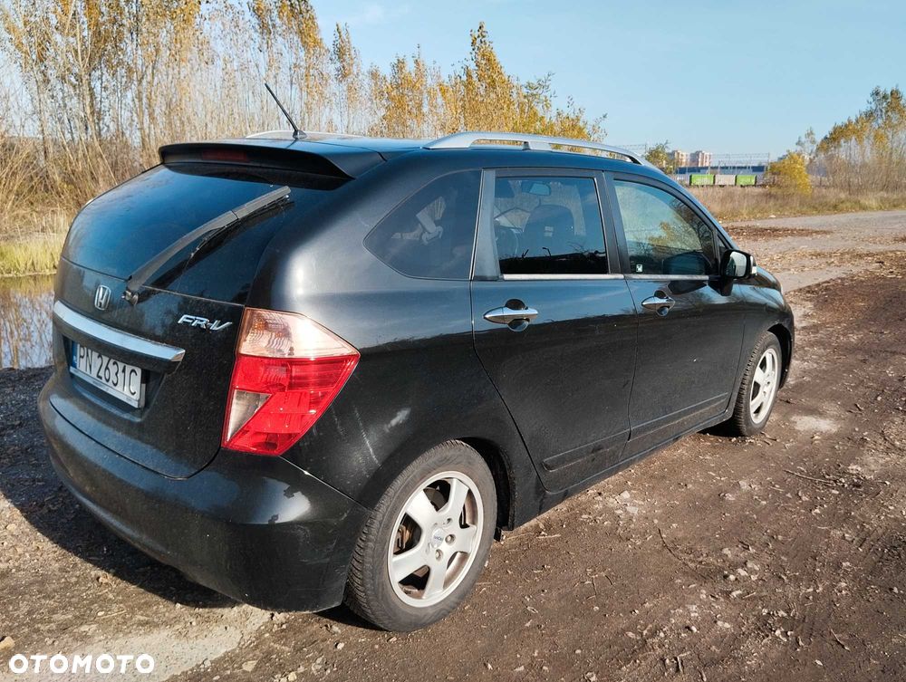 Honda FR-V - 5
