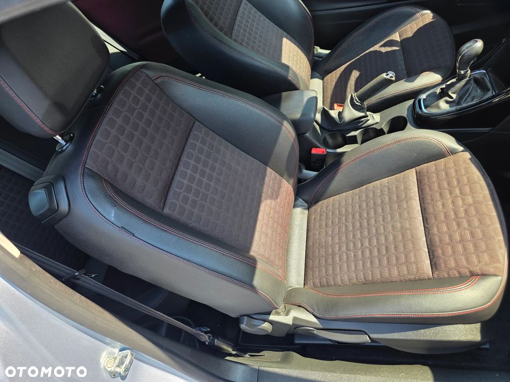 Opel Astra 1.4 Turbo - 11