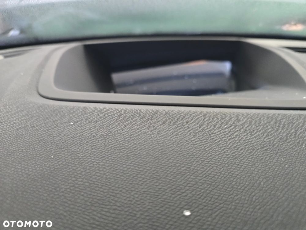 Citroën C5X PureTech 130 Start&Stop EAT8 FEEL PACK - 29