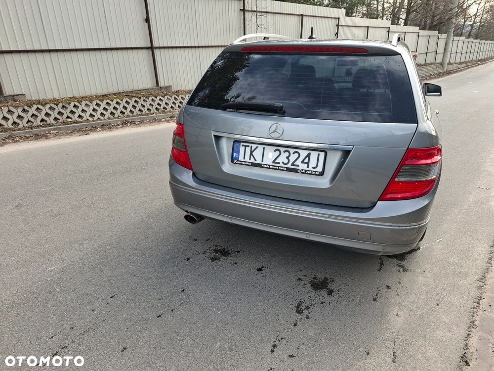 Mercedes-Benz Klasa C 180 Kompressor BlueEFFICIENCY - 22