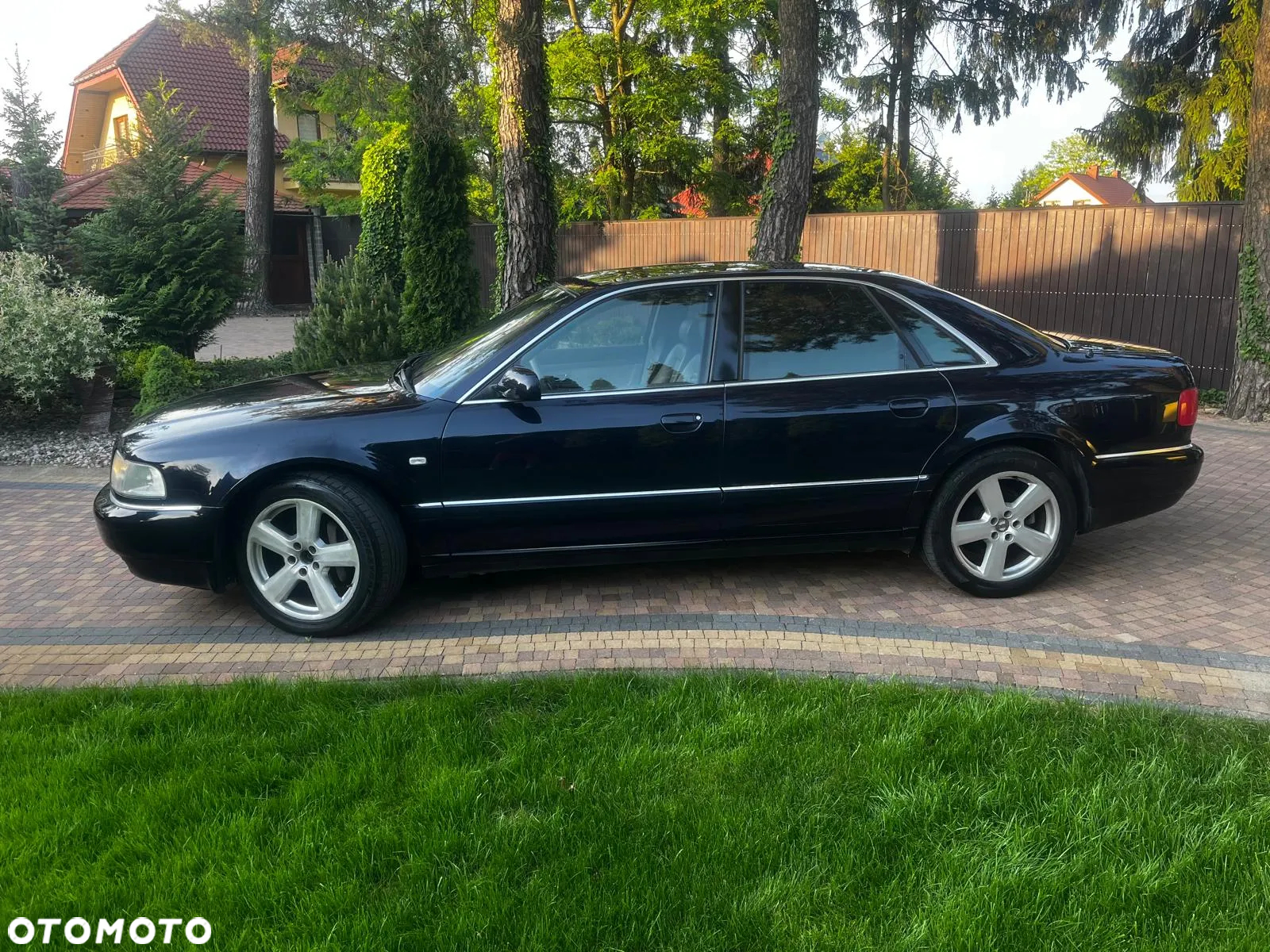 Audi A8 - 2