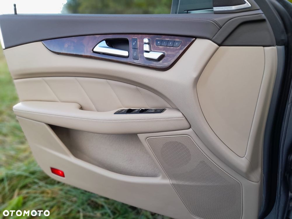 Mercedes-Benz CLS 500 4Matic 7G-TRONIC - 13