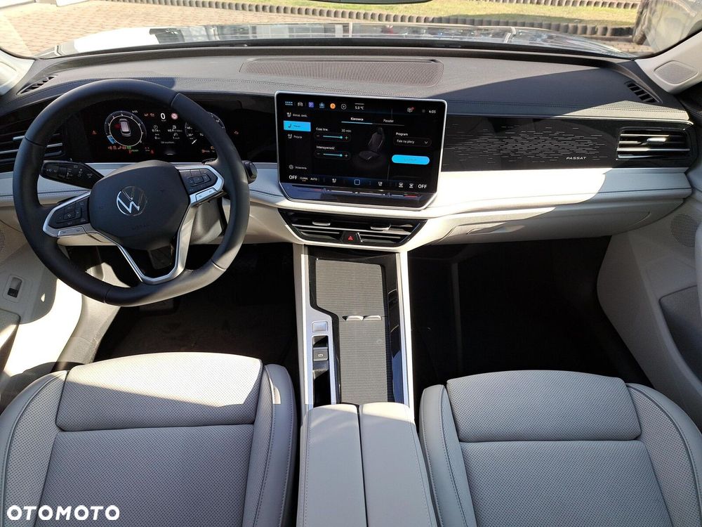 Volkswagen Passat - 17