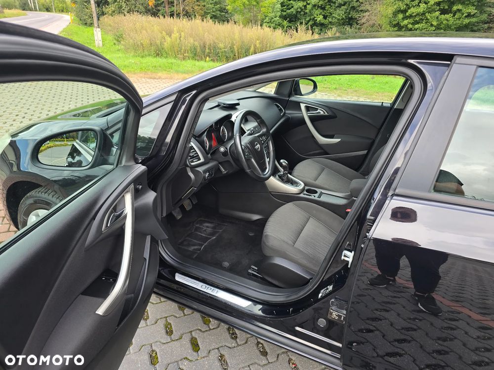 Opel Astra 1.4 Turbo - 12