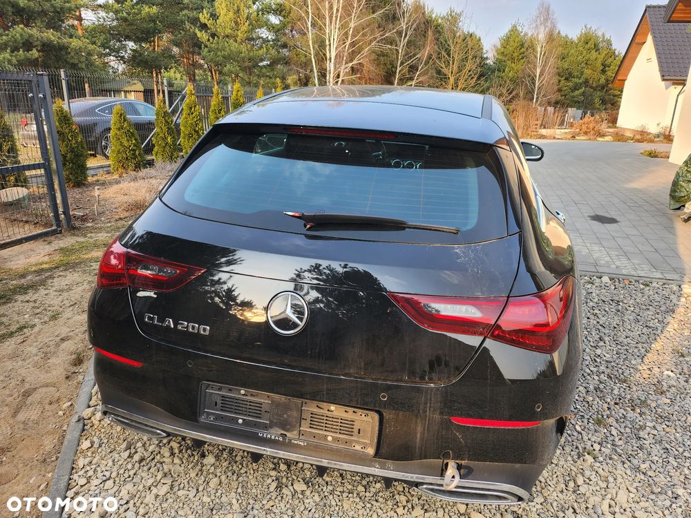 Mercedes-Benz CLA ver-200-mhev-amg-line-7g--dct - 4
