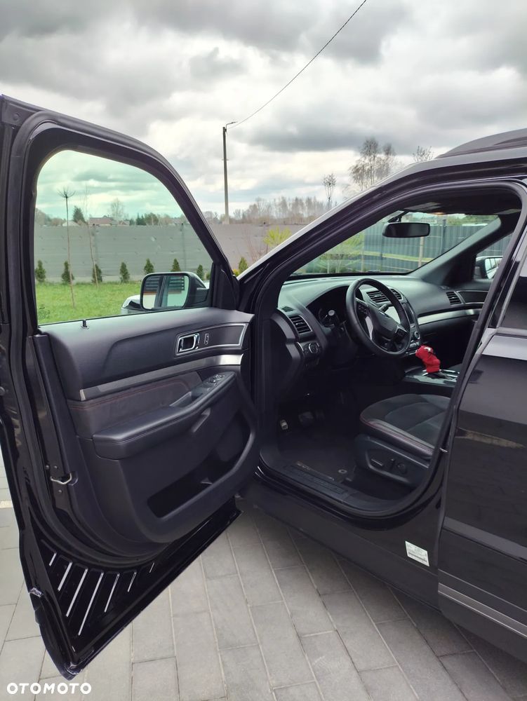 Ford Explorer - 6