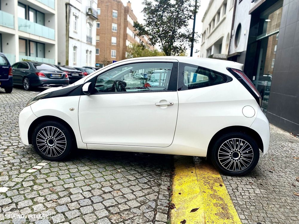 Toyota Aygo 1.0 X-Play+AC+X-Touch - 12