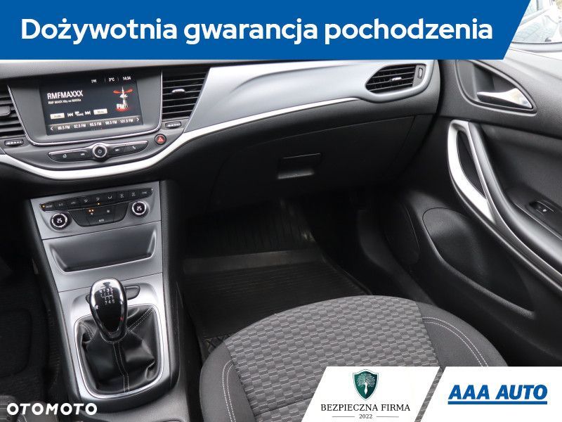 Opel Astra - 10