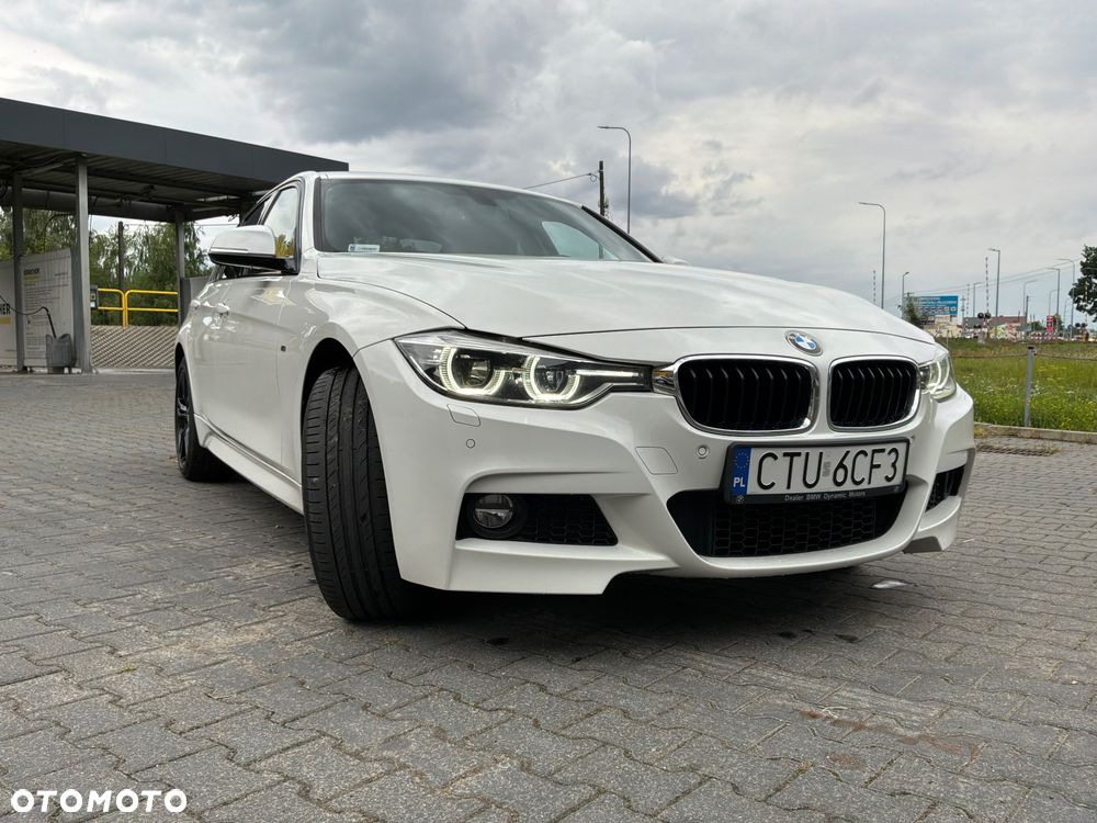 BMW Seria 3 320i M Sport - 16
