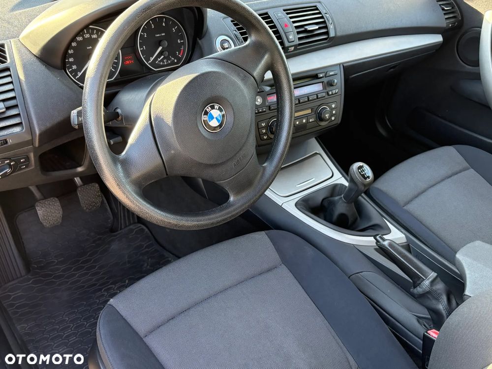BMW Seria 1 - 10