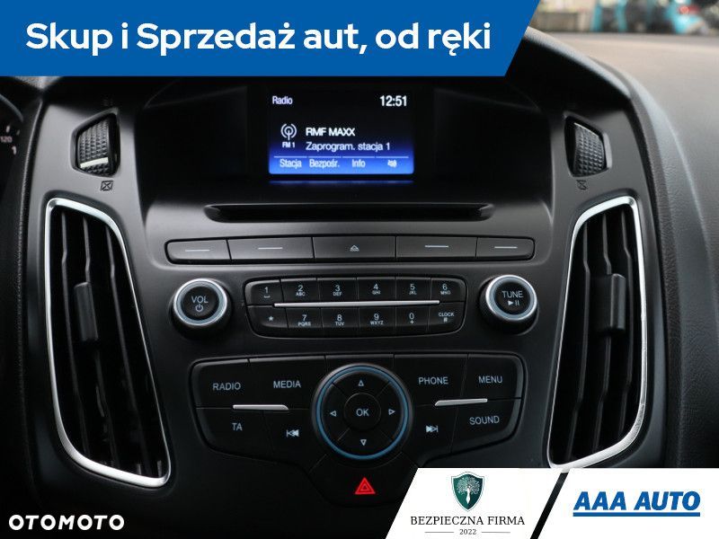 Ford Focus SW - 15