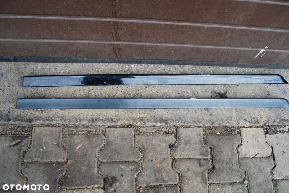 LISTWA DRZWI DOLNA LEWY PRAWY PRZÓD AUDI A3 8L S3 8L7853959 8L7853960 - 9