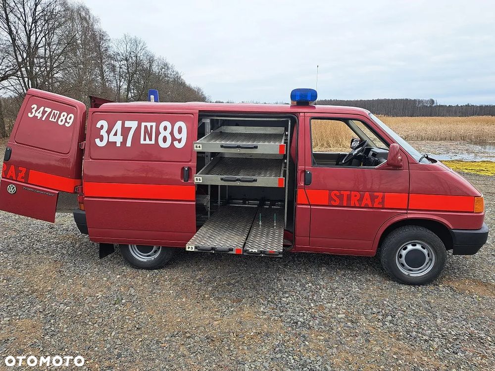 Volkswagen Transporter - 1