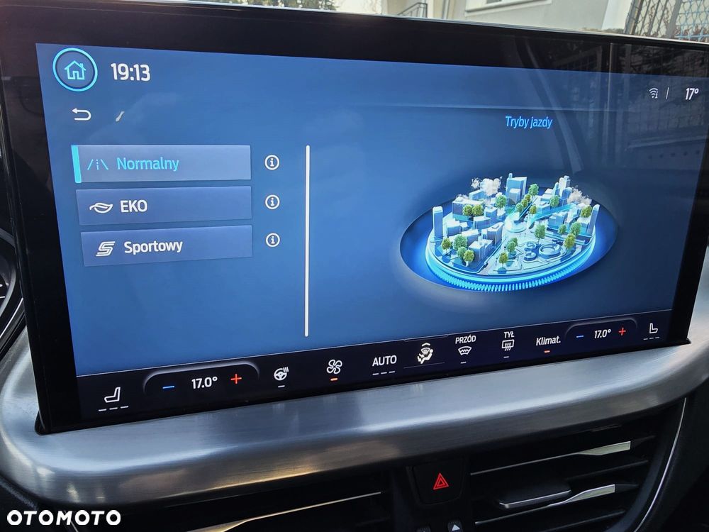 Ford Focus 1.5 EcoBlue Start-Stopp-System TITANIUM EDITION - 29