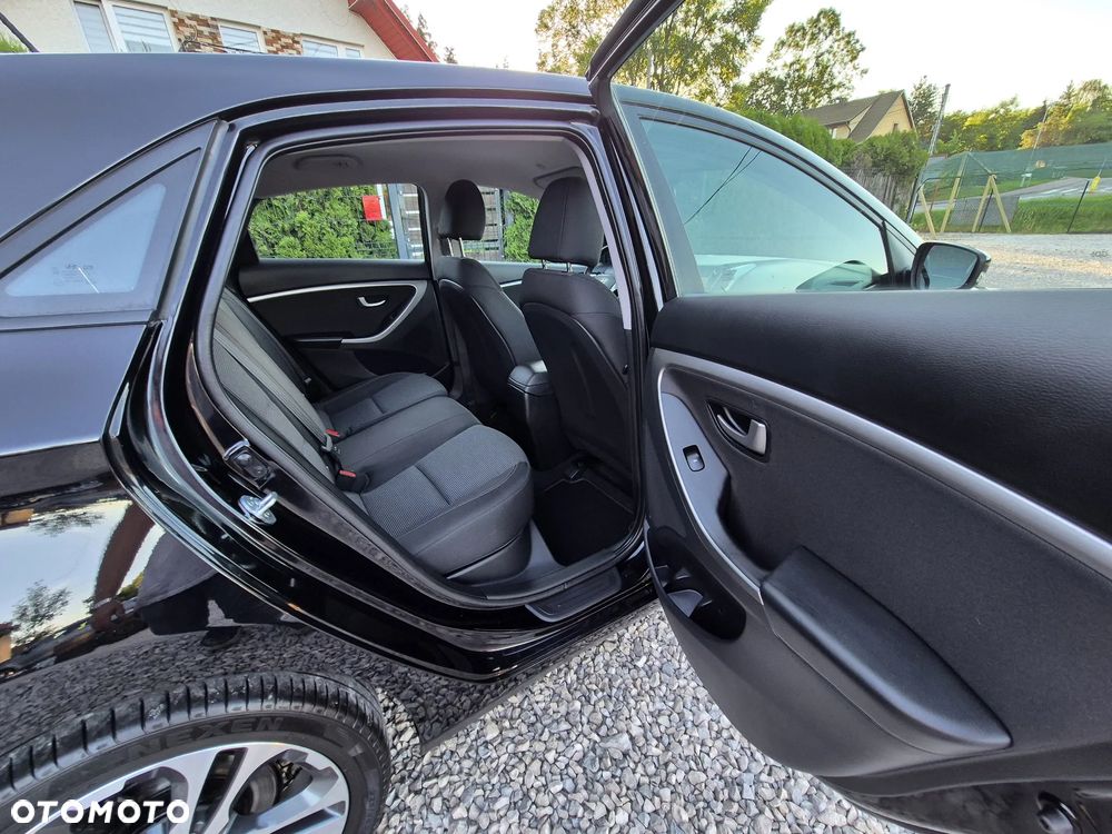 Hyundai i30 blue 1.4 Classic Navigation - 30