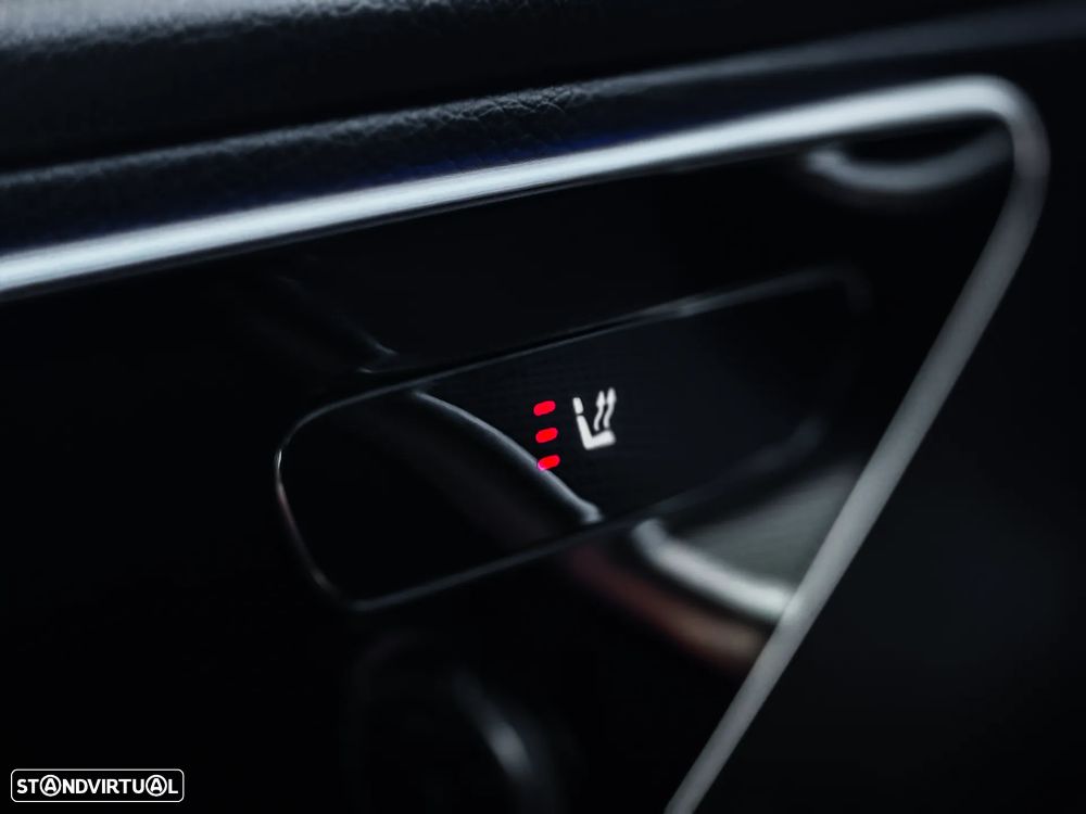 Mercedes-Benz C 300 e T 9G-TRONIC Avantgarde - 13