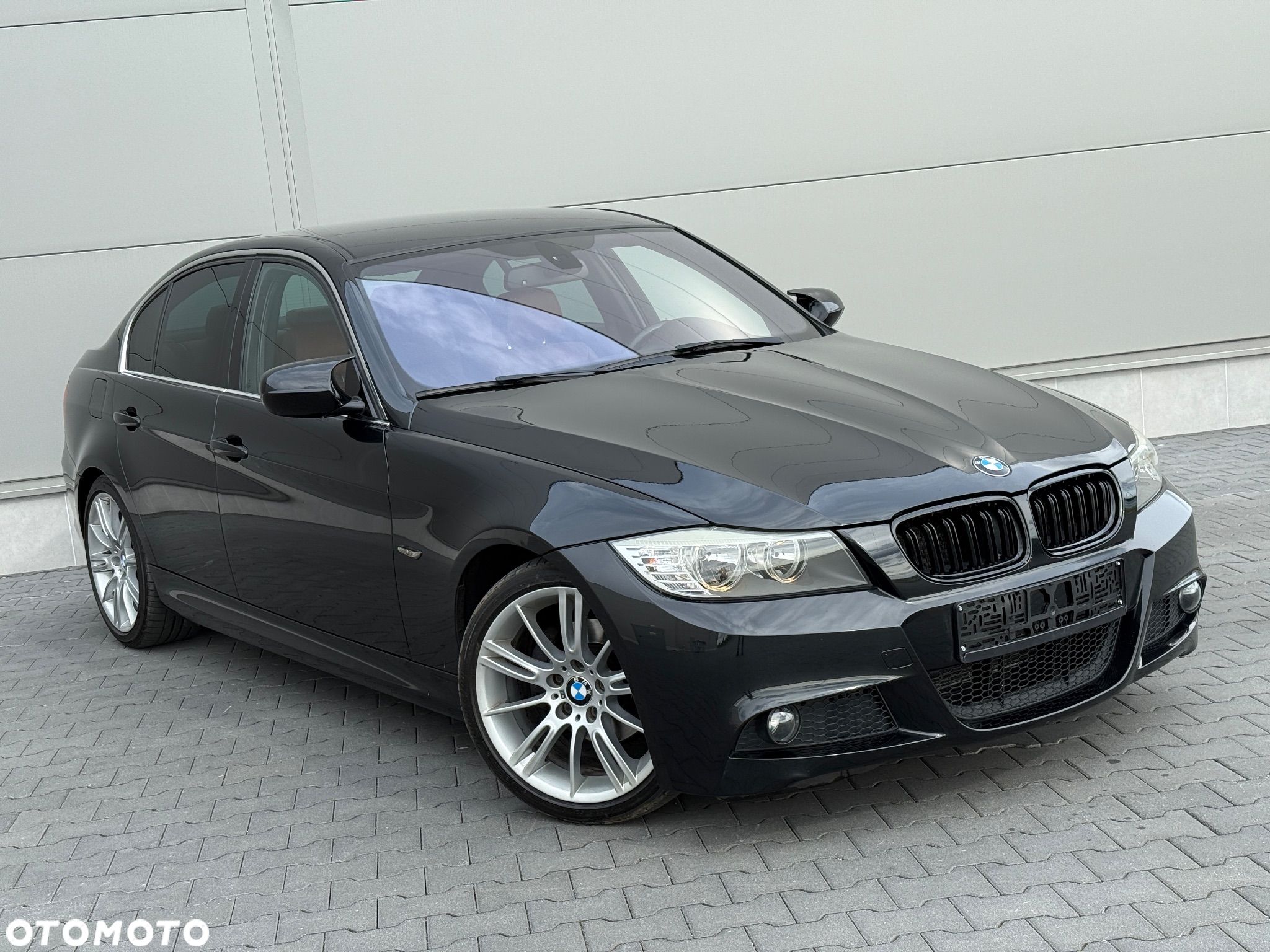 BMW Seria 3 320i - 1