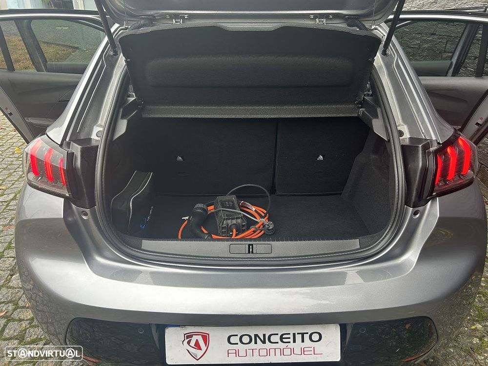 Peugeot e-208 GT Pack - 23