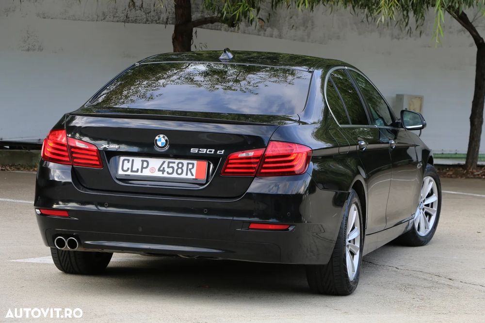 BMW Seria 5 530d xDrive - 15