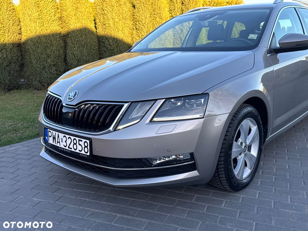 Skoda Octavia 1.6 TDI Premium Edition - 35