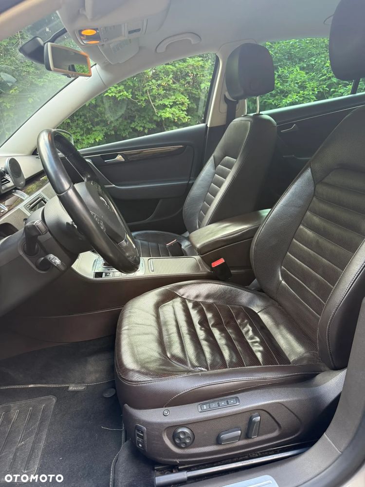 Volkswagen Passat 2.0 TDI 4Mot Highline DSG - 15