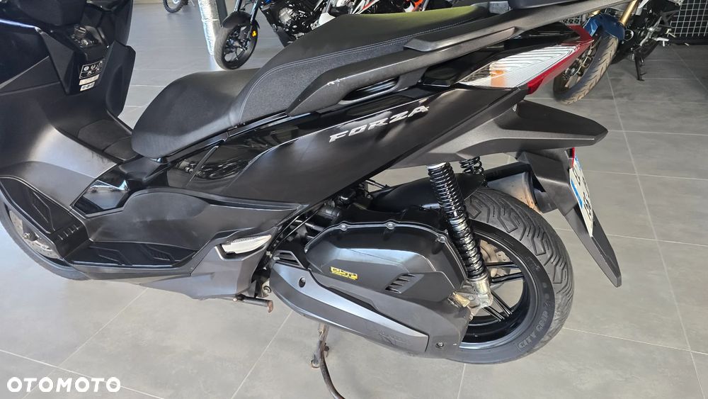 Honda NSS - 16