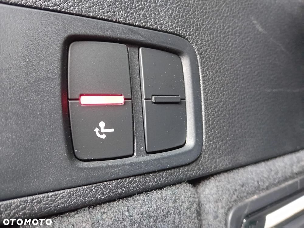 Audi Q5 2.0 TDI Quattro S tronic design - 13