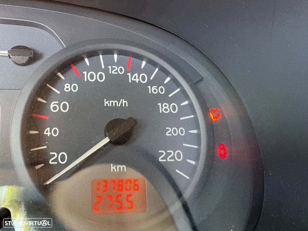 Renault Clio 1.2 16V Expression - 13