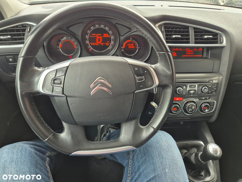 Citroën C4 HDi 90 Attraction - 26