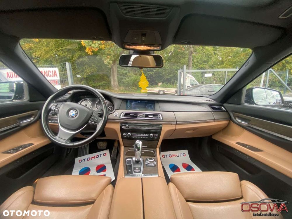 BMW Seria 7 - 17