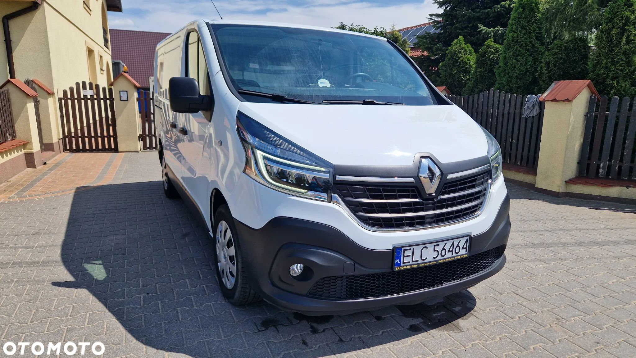 Renault Trafic - 1