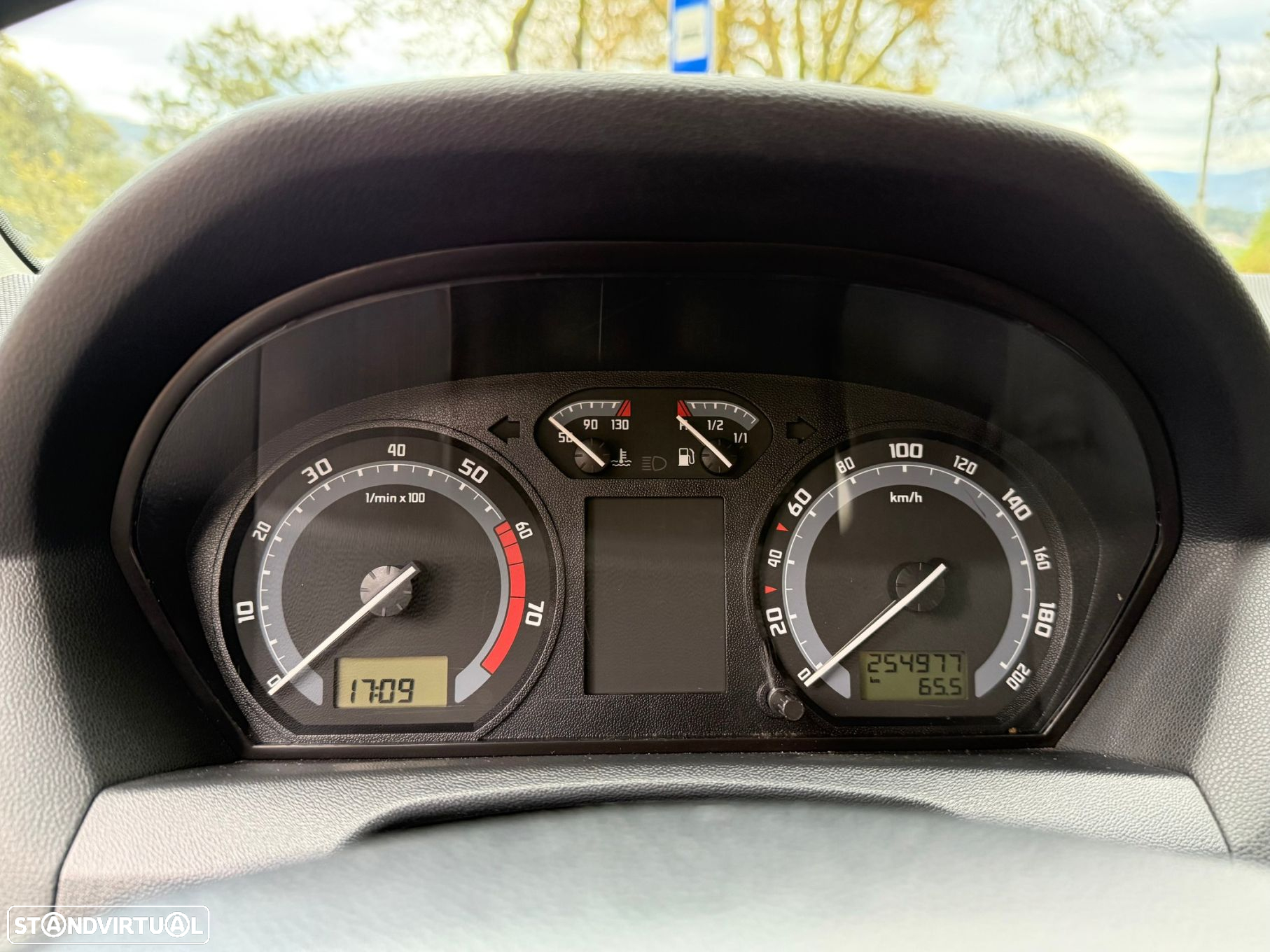 Skoda Fabia Break 1.2 Ambiente - 11