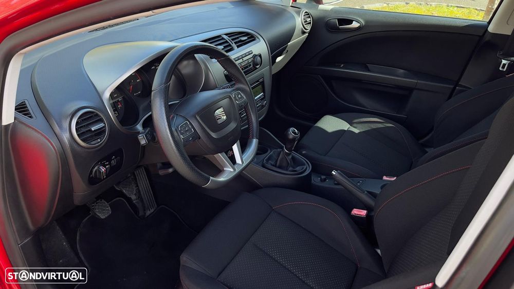 SEAT Leon 2.0 TDI DPF FR - 5