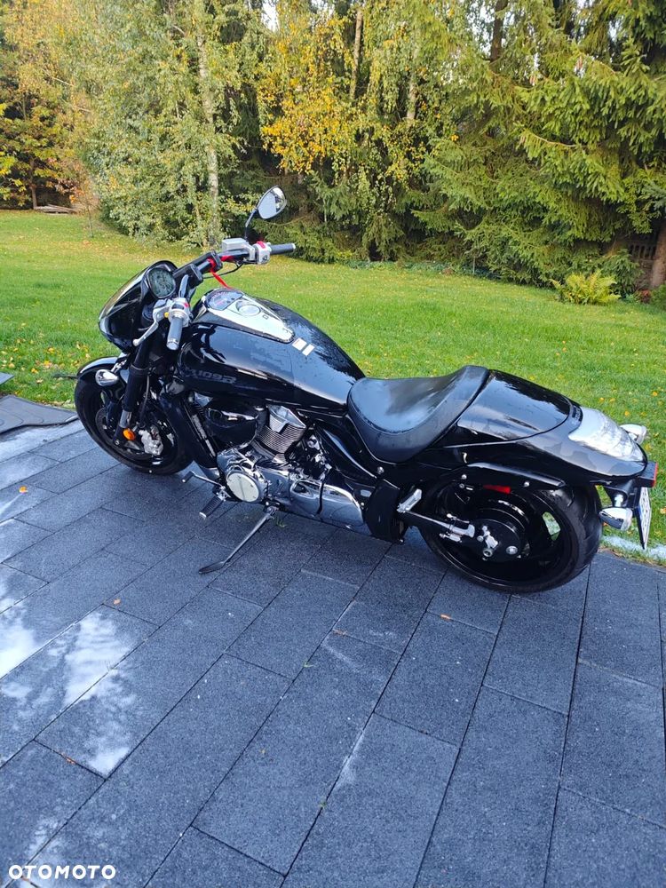 Suzuki Boulevard - 29
