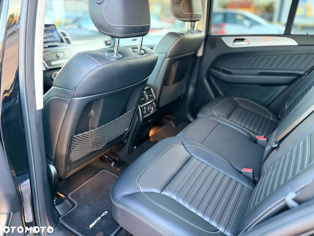 Mercedes-Benz GLE 350 d 4Matic 9G-TRONIC AMG Line - 13